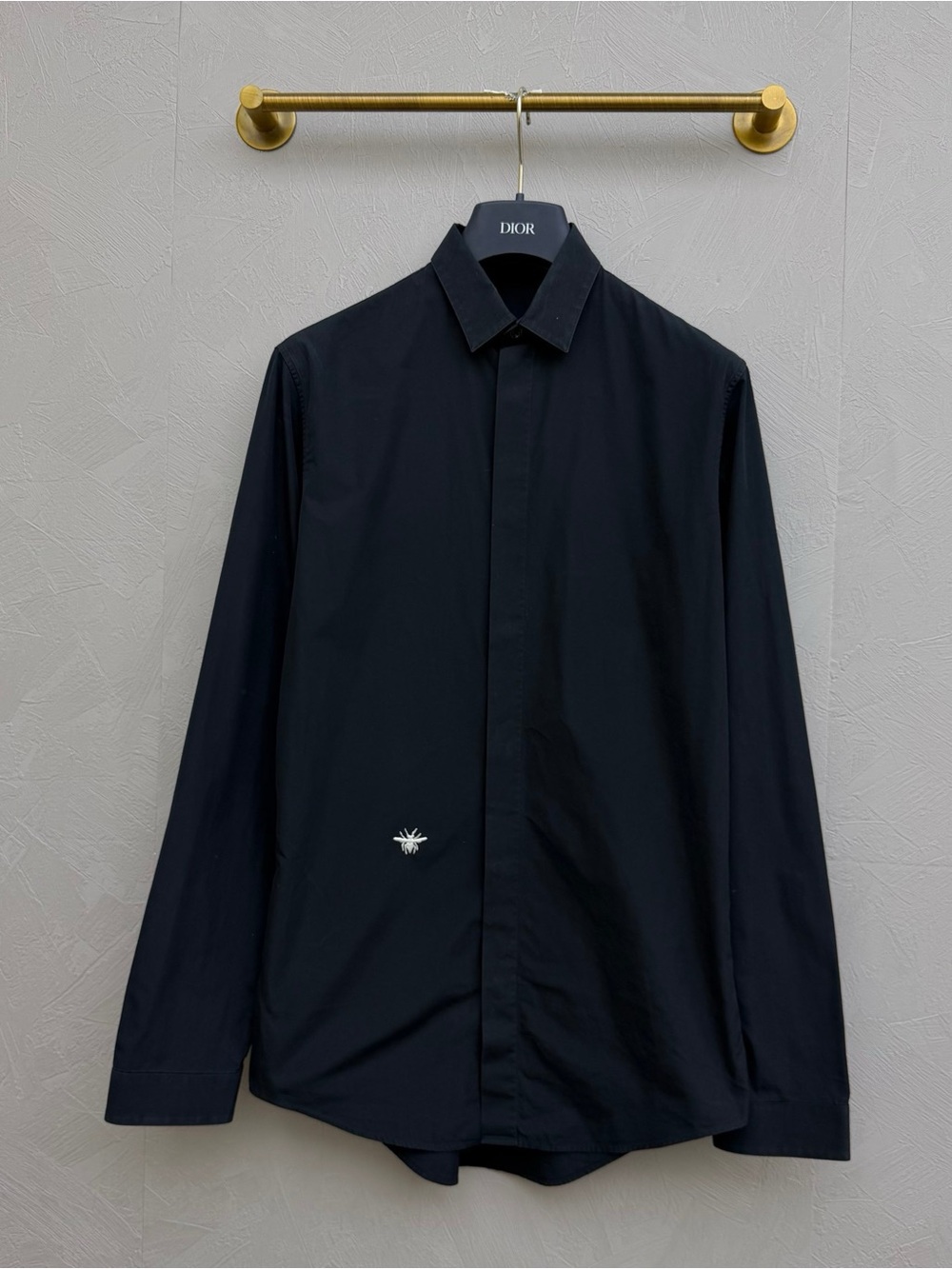 🚩steal Dior Black Long-Sleeve Hidden-Placket Shirt with Subtle Embroidered Motif